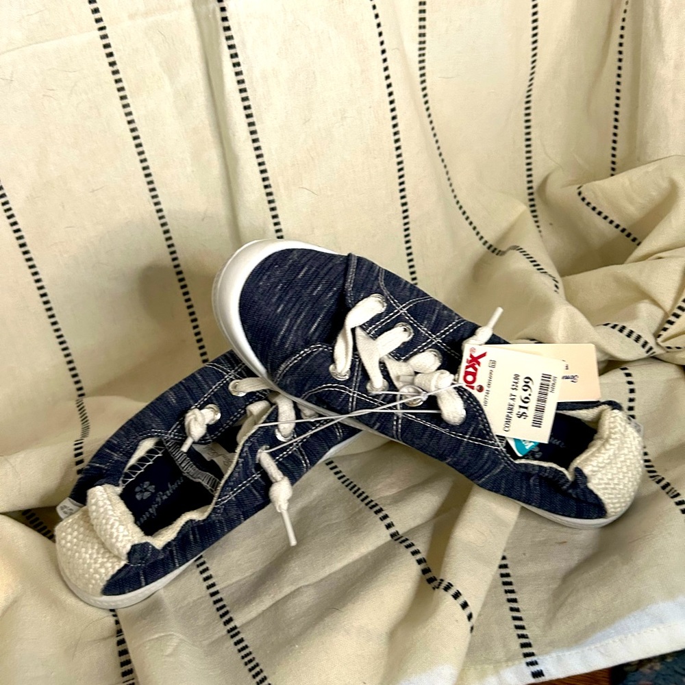 Jean material slip off shoes